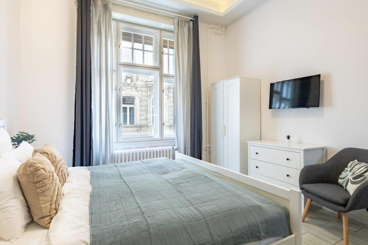 - Relaxing Sleep Budapest